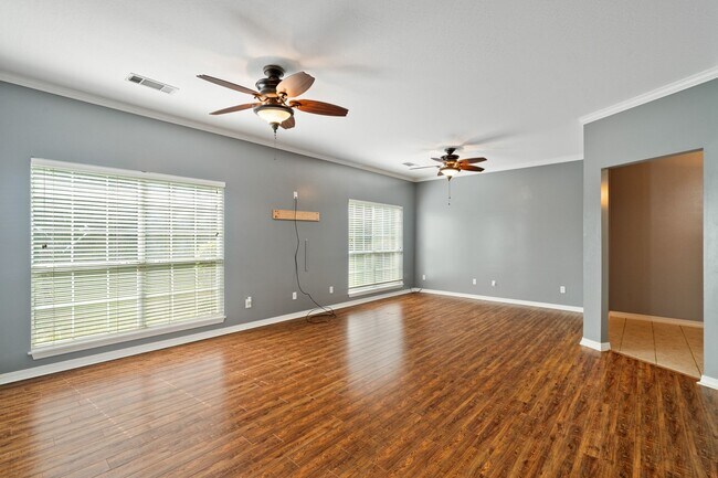 Building Photo - 330 Boggy Hollow Rd
