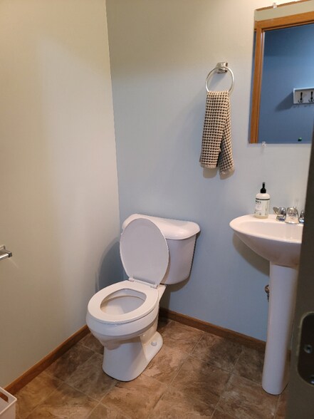 Building Photo - 73 BB Way