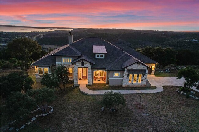 Building Photo - 235 Chestnut Crossing