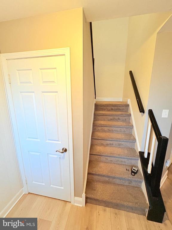 Building Photo - 54 Hillcroft Way