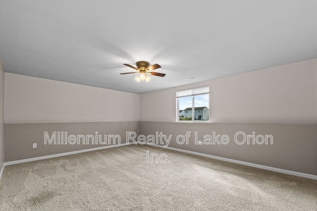 Building Photo - 7158 Primrose Ln