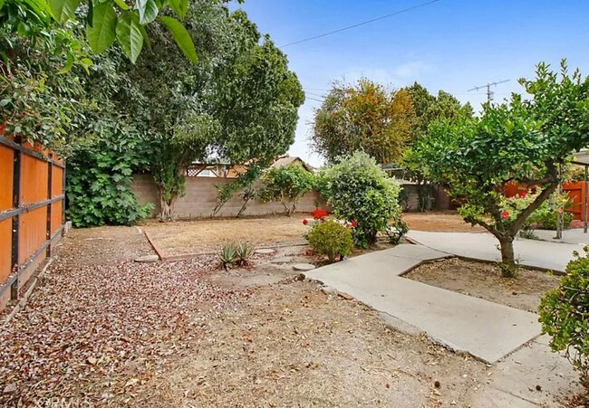 Building Photo - 6519 Hanna Ave