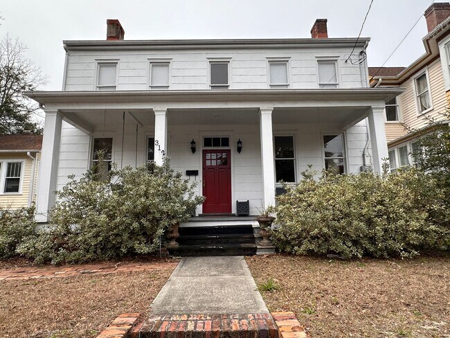 Building Photo - Historic Downtown Wilmington 3 Bedroom Home