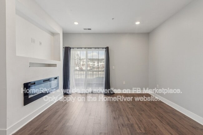 Building Photo - 517 Tavern Rd