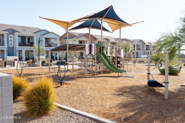 Building Photo - 8243 E Petunia Ave