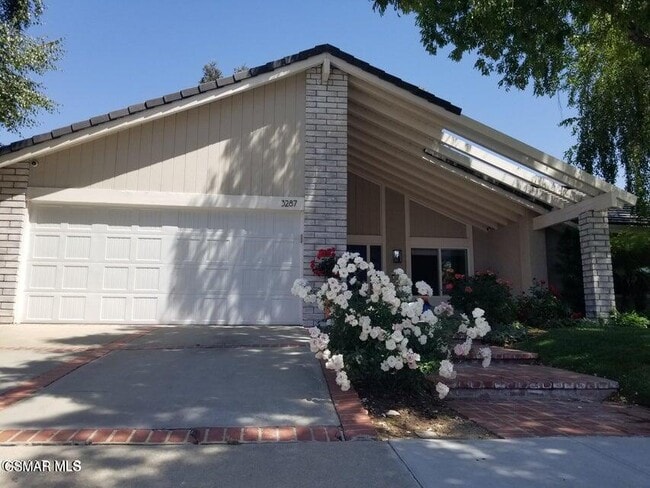 Building Photo - 3287 W Sierra Dr