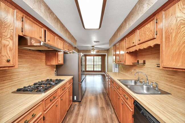 Building Photo - 8407 Kirchner Rd