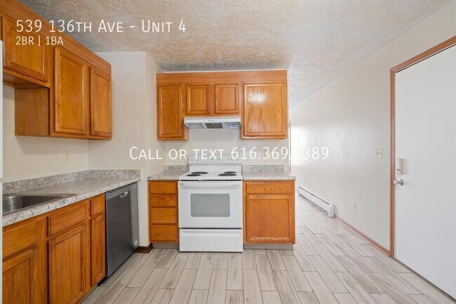 Building Photo - 539 136th Ave