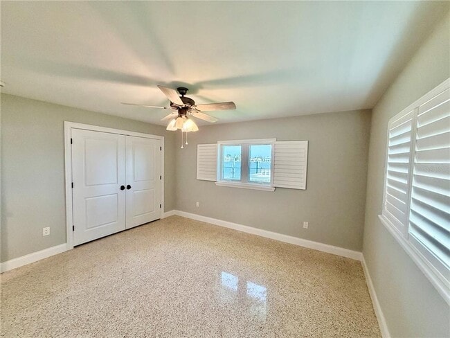 Building Photo - 17045 Dolphin Dr