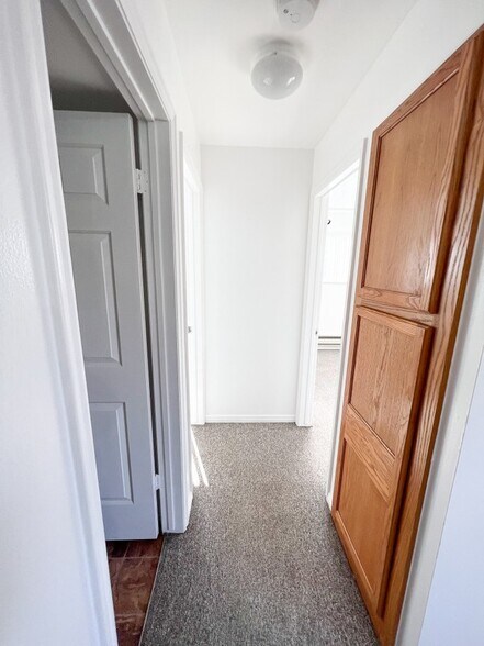 Building Photo - 717 S 600 E