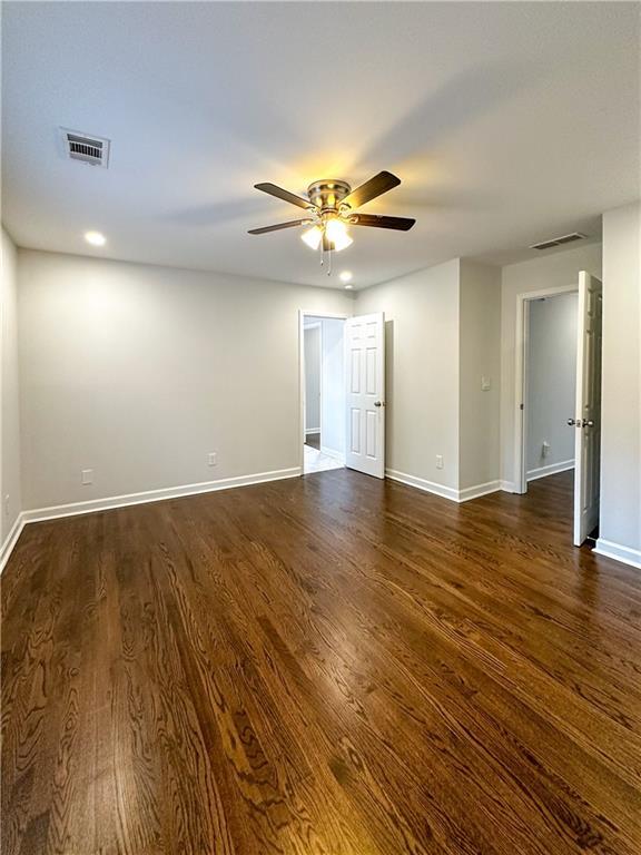 Building Photo - 2660 Coachmans Cir