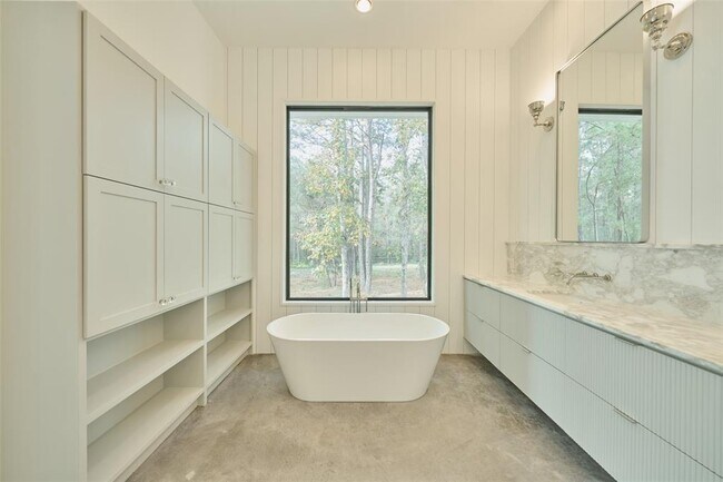 Building Photo - 9879 Stubbs Rd