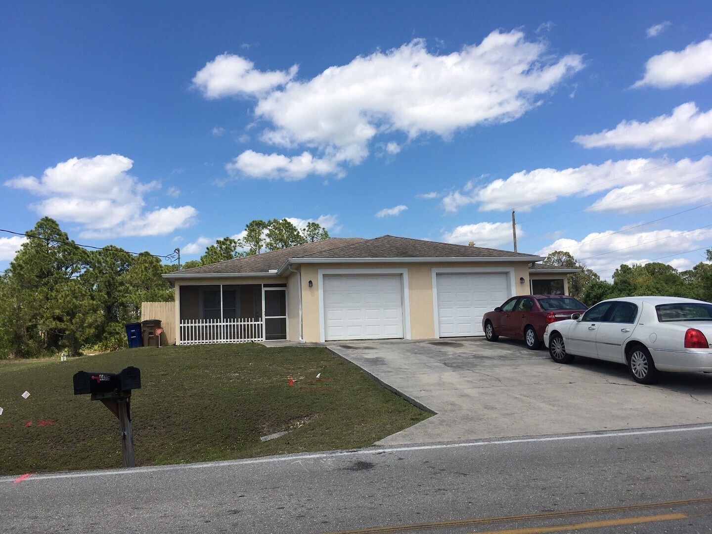 Building Photo - 4400-4402 Douglas Ln