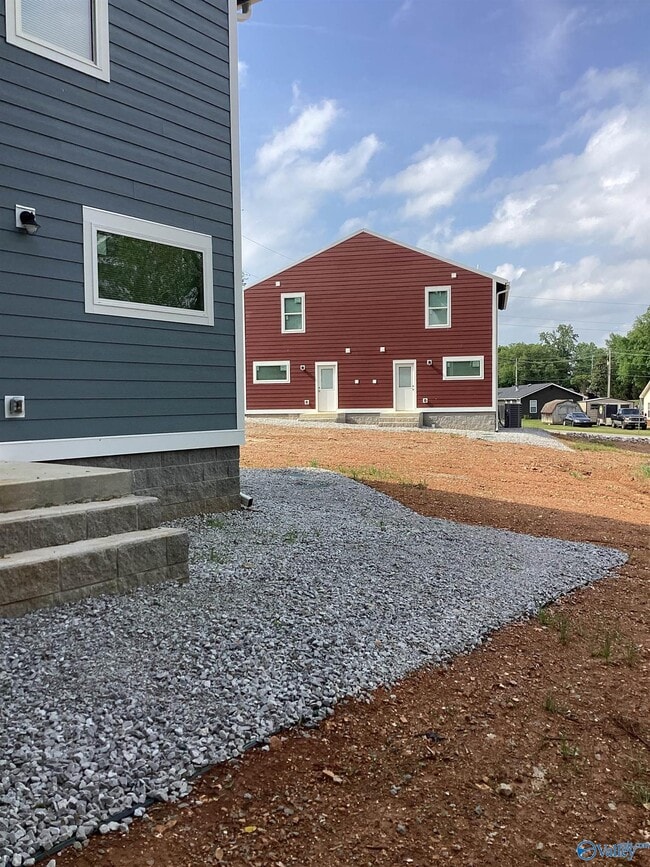 Building Photo - 110 Lacy Ln