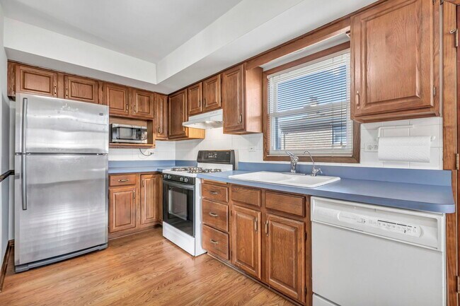 Building Photo - 9230 N Callero Dr