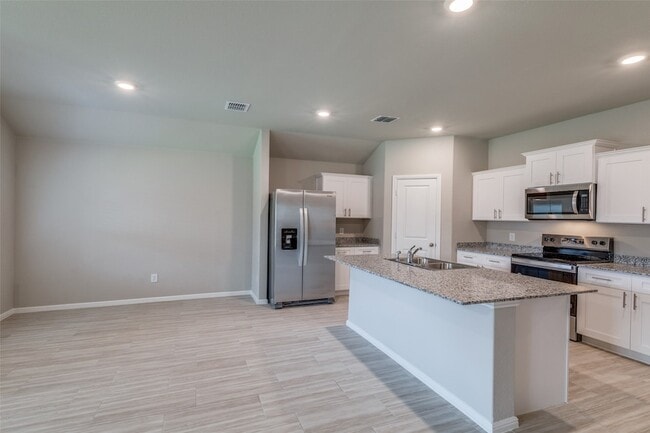 Building Photo - 16408 Severn Ln
