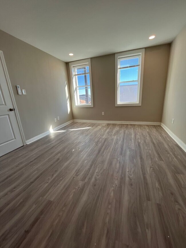 Building Photo - Ventnor Beach Lofts