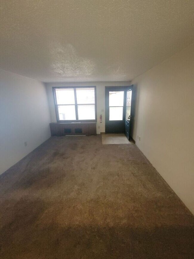 Building Photo - 446 Cedargate Court-446