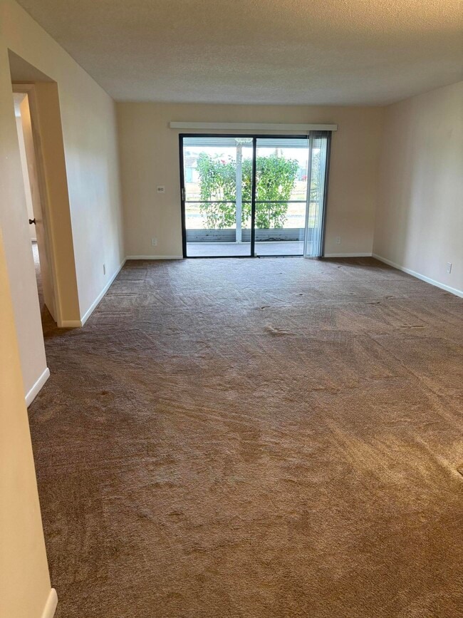 Building Photo - 7260 Kinghurst Dr