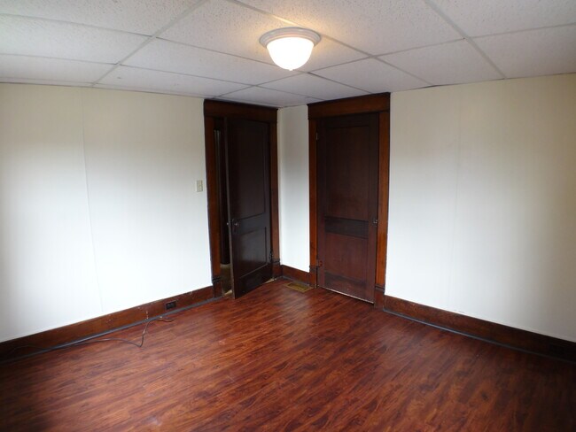 Building Photo - Nice Home in a Good Downtown Location with...