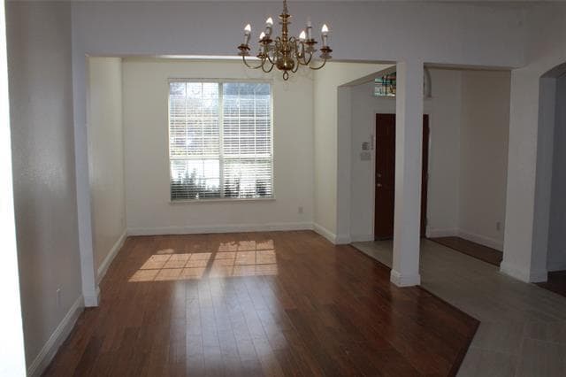 Building Photo - 3325 Bluegrass Dr