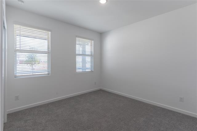 Building Photo - 2212 Cedar Bluff Ln