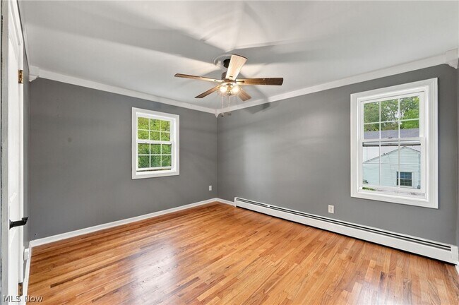 Building Photo - 3527 E Smith Rd