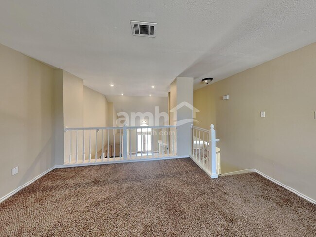 Building Photo - 403 Thunderbay Dr