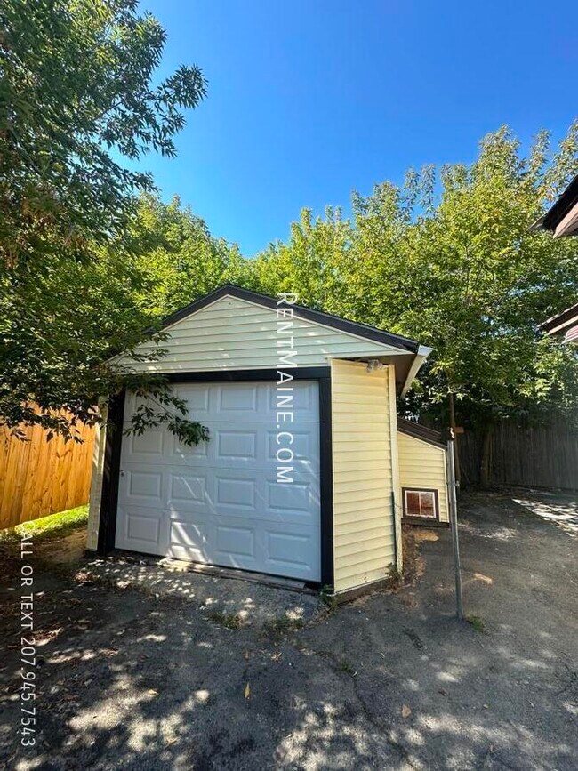 Building Photo - 178 Pearl St