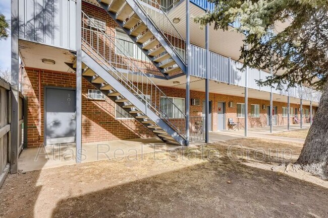 Building Photo - 1450 S Reed St