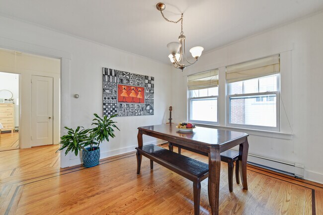 Building Photo - 42 Brookfield Rd