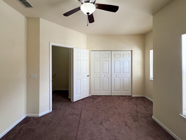 Building Photo - 2/2.5 Town Home in Magnolia Place Available NOW!