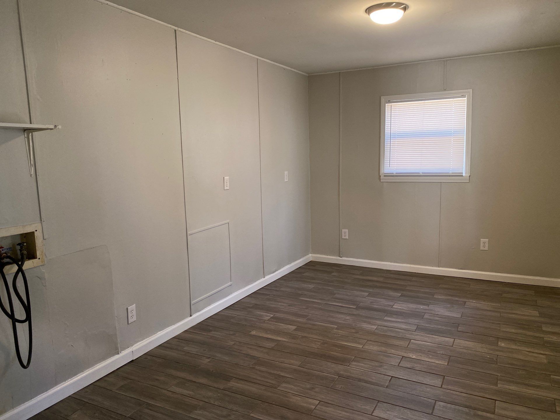 Building Photo - 19 Rolling Meadows Dr