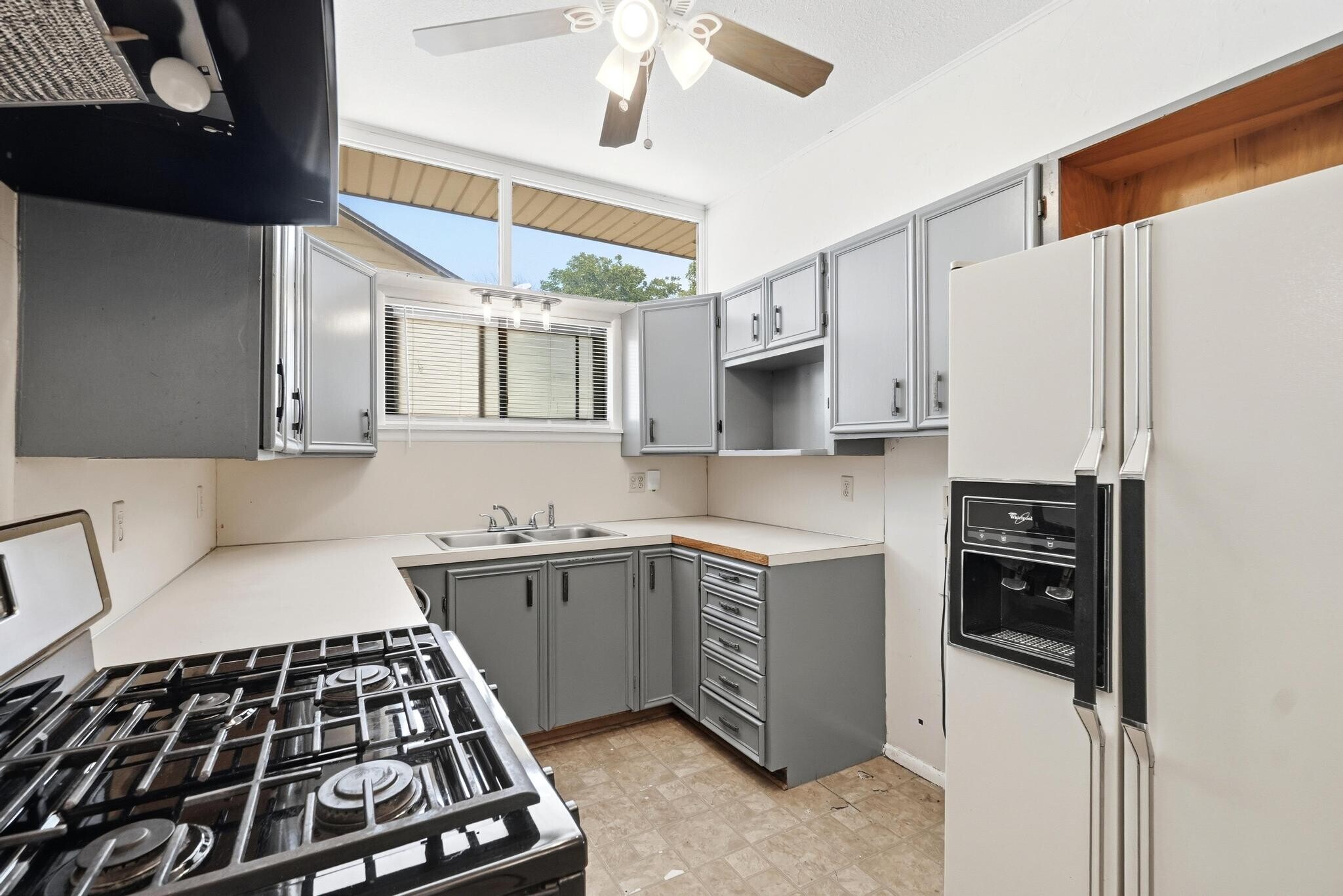 Building Photo - 1317 Peach St