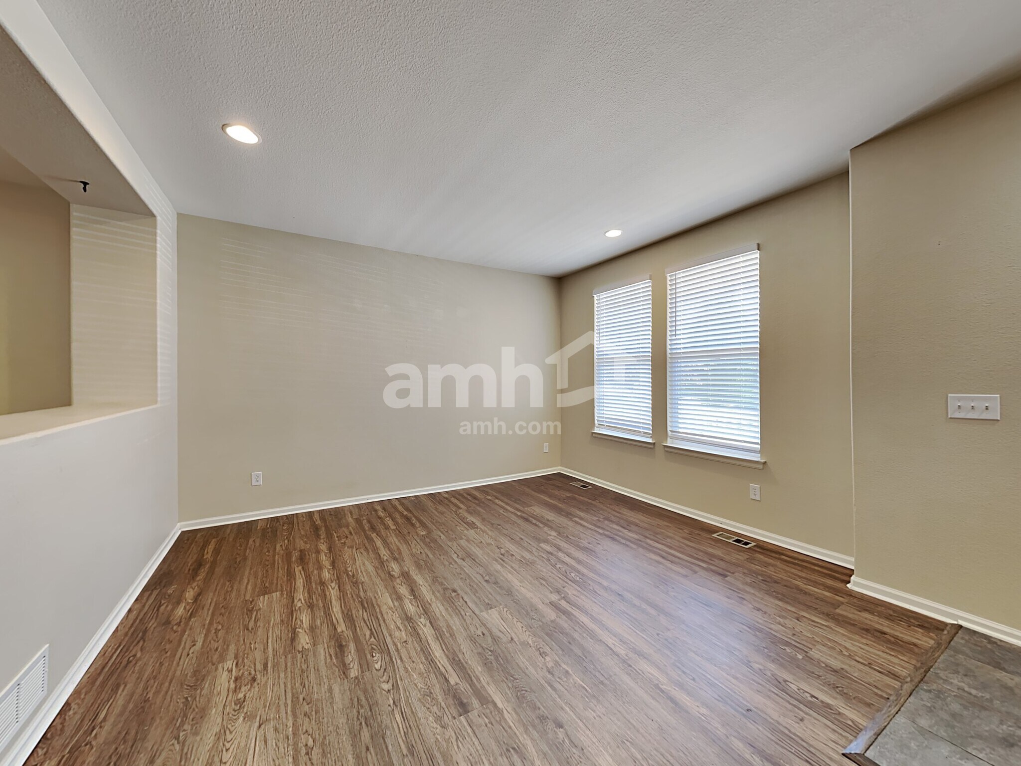 Building Photo - 451 Baler Ct