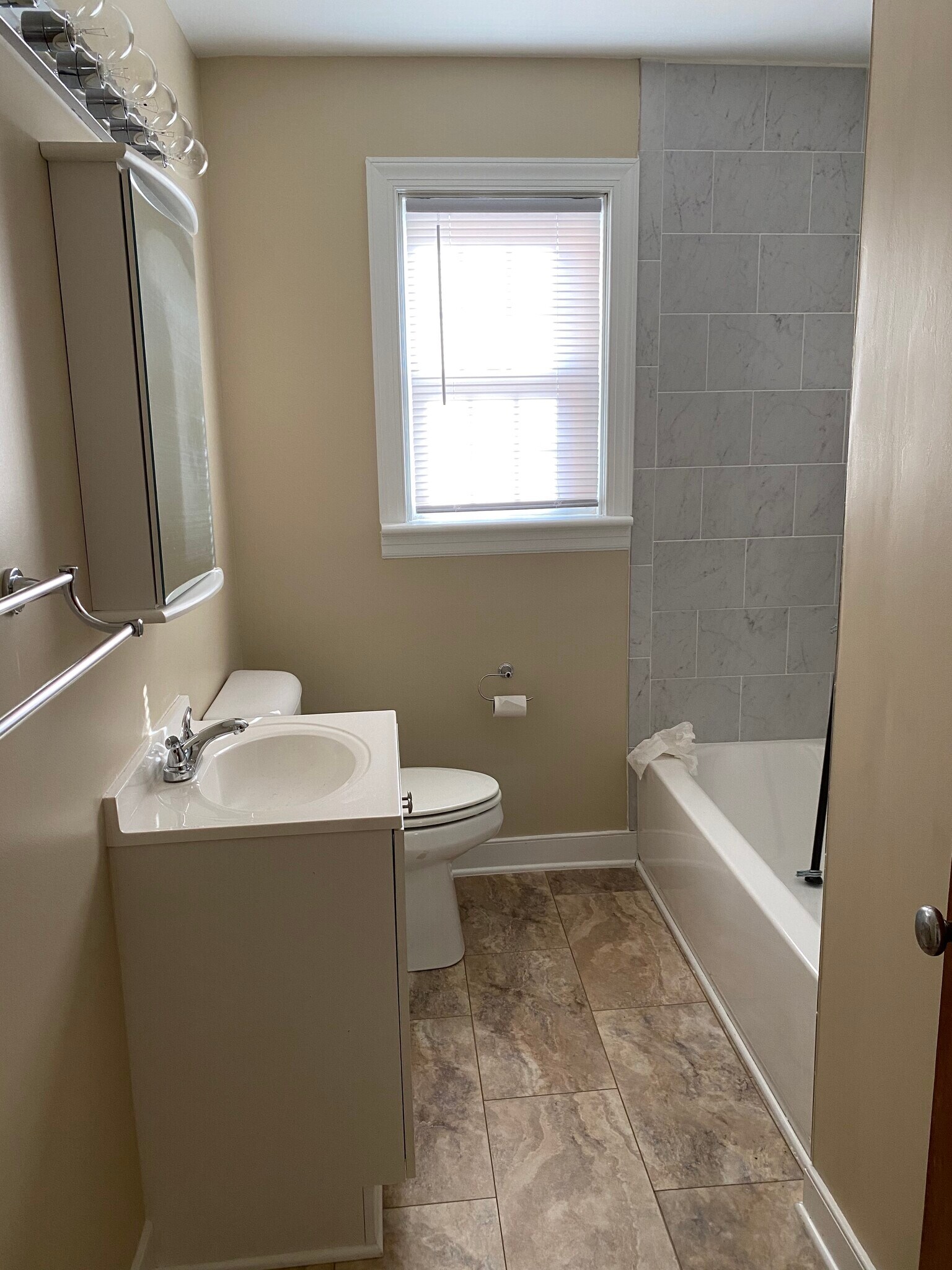 Building Photo - 3307 Lanceor Dr
