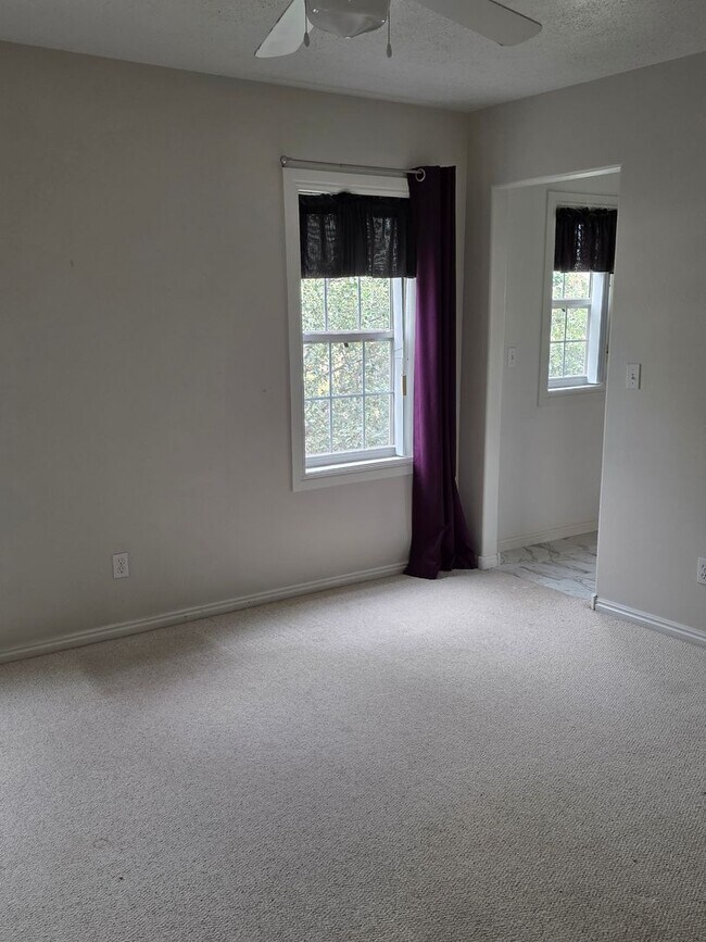 Building Photo - 123 S Rachel Ln