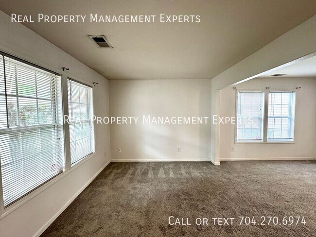 Building Photo - 8549 Filbert Ln