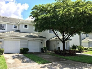 Building Photo - 8135 Pacific Beach Dr