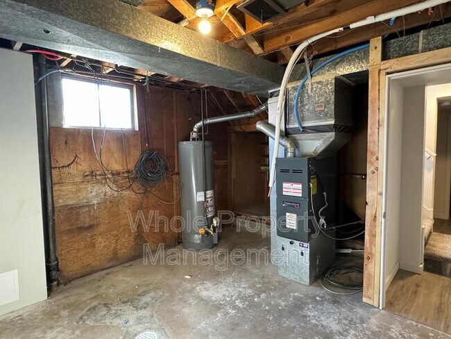 Building Photo - 5008 Alcott St