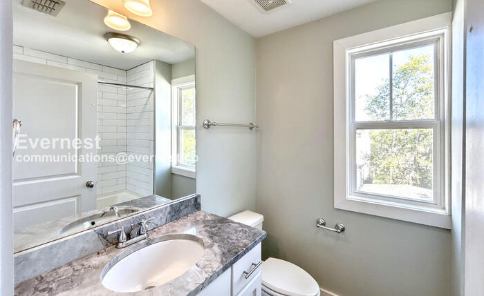 Building Photo - 1806B 7th Ave N