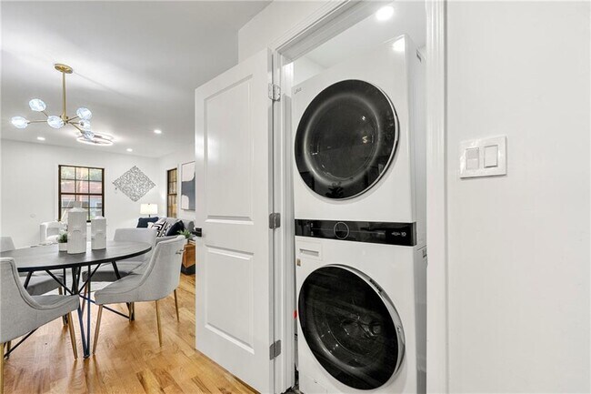 Building Photo - 1797 Willis Mill Rd SW