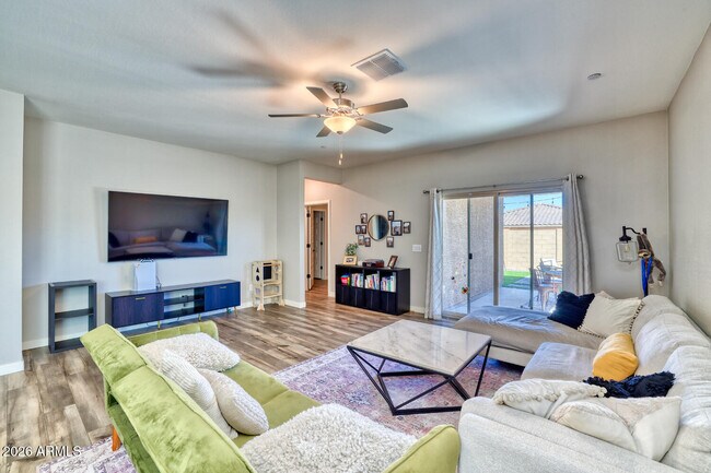 Building Photo - 11508 W Cumberland Dr