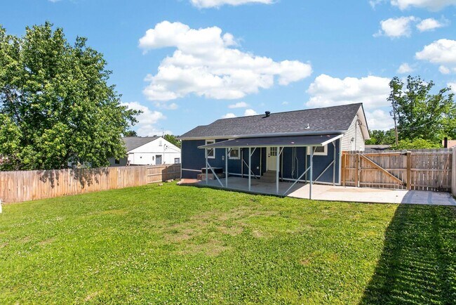 Building Photo - 3153 Towne Village Rd