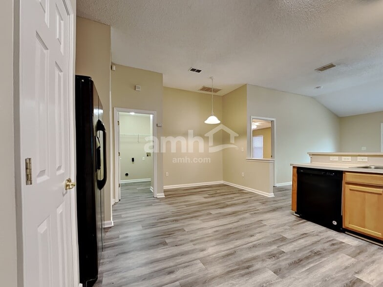 Building Photo - 2522 Blackstone Ct
