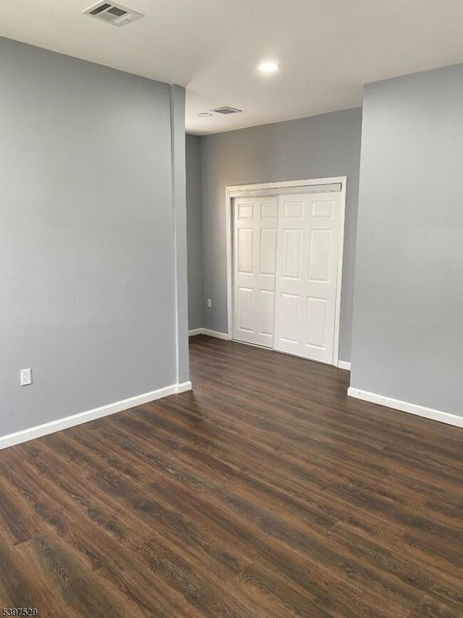 Building Photo - 540 S 20th St