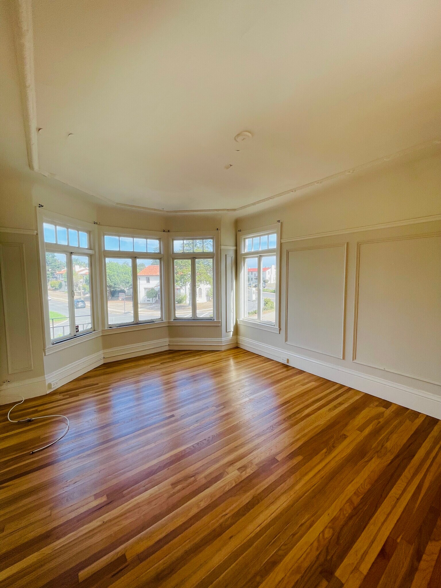 Building Photo - 1225 Bay St