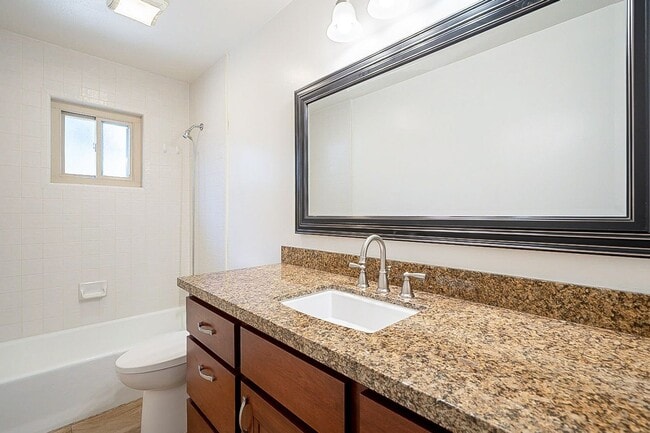 Building Photo - South Scottsdale with Views of Camelback!
