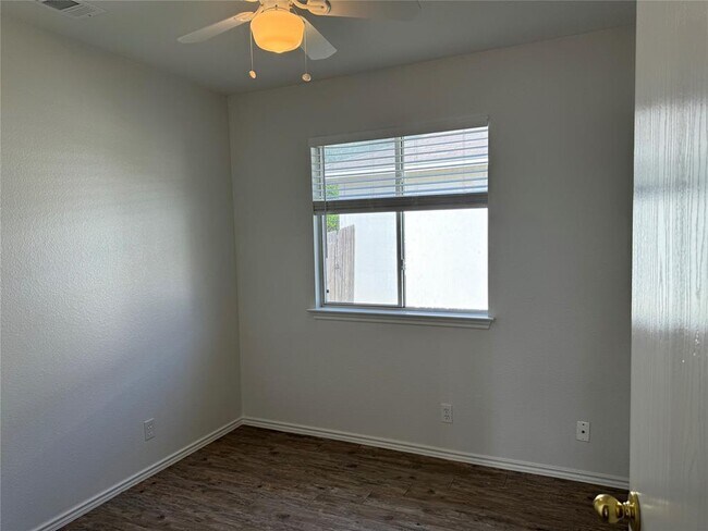 Building Photo - 12415 Jamie Dr