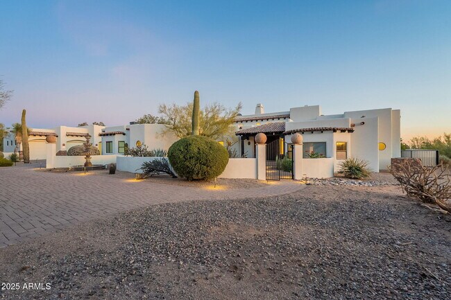Building Photo - 7845 E Dynamite Blvd